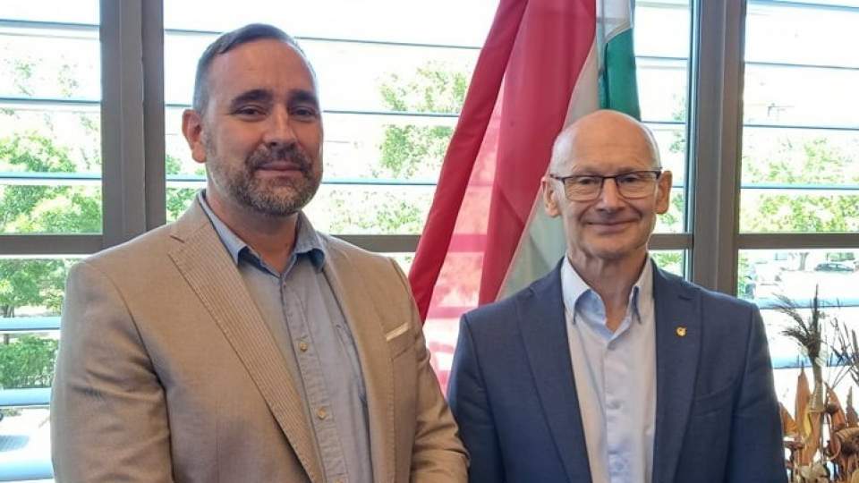 Dr. Márton Zsolt Krisztián és Patakfalvy Miklós.jpg